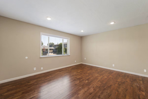 Newport-in-Dallas 28